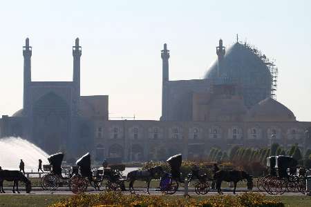 هوای اصفهان برای گروههای حساس ناسالم است